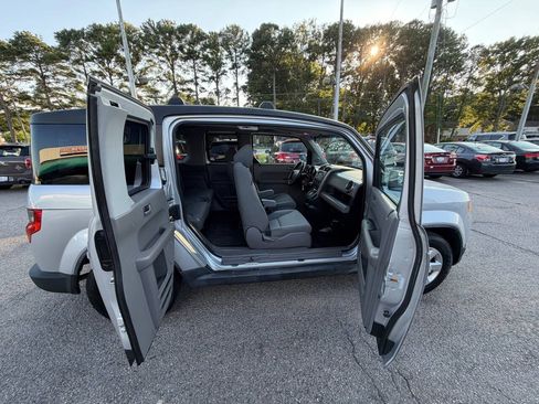 Used 2011 Honda Element EX image 17