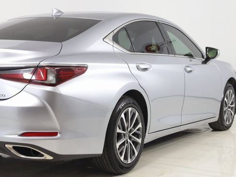 Used 2024 Lexus ES 350 w/ Accessory Package (Z2) image 43
