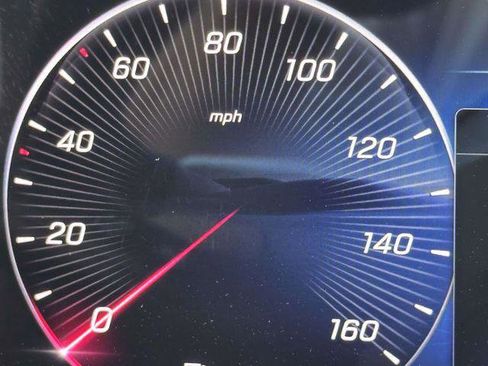 Used 2025 Mercedes-Benz CLA 250 4MATIC image 24