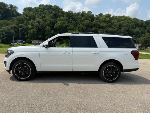Used 2024 Ford Expedition Max Limited AWD/4WD image 8