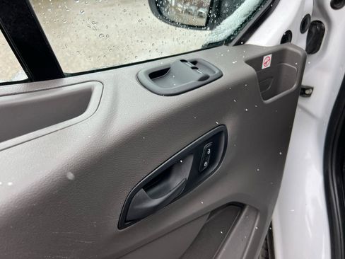Used 2020 Ford Transit 250 Medium Roof AWD image 16