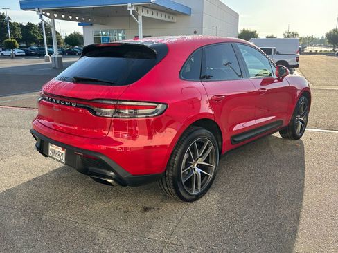 Used 2023 Porsche Macan AWD/4WD image 5