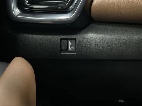 Used 2023 GMC Canyon AT4 image 26