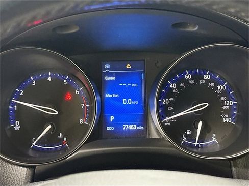 Used 2018 Toyota C-HR XLE image 14