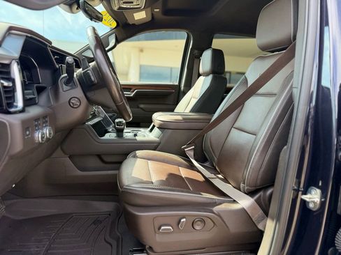 Used 2023 GMC Sierra 1500 Denali w/ Technology Package AWD/4WD image 7