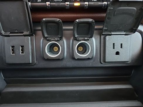 Used 2016 Chevrolet Silverado 2500 High Country image 33