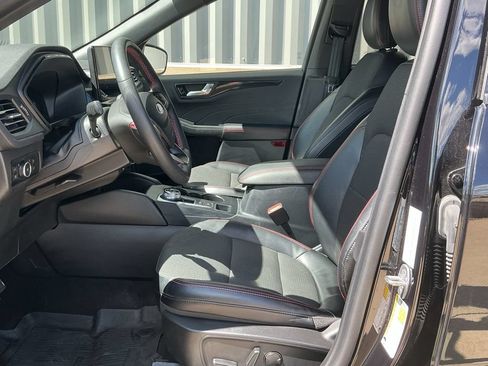 Used 2023 Ford Escape ST-Line Select w/ Tech Pack #2 AWD/4WD image 8