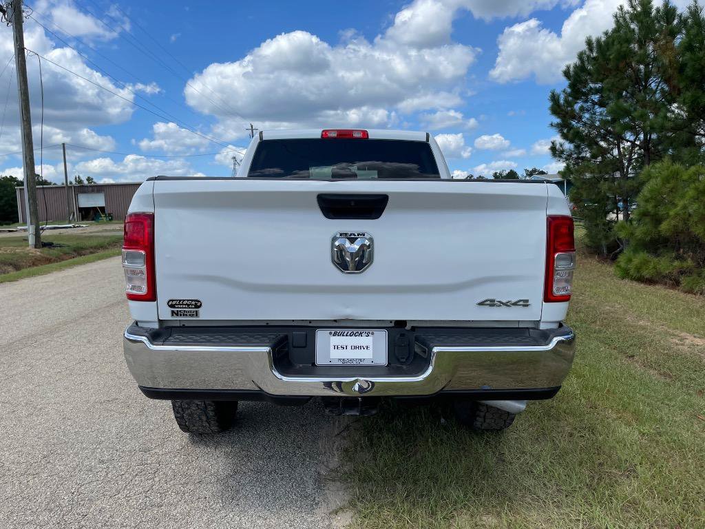 Used 2022 RAM 2500 Tradesman w/ Chrome Appearance Group AWD/4WD image 4