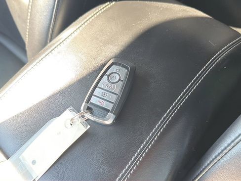 Used 2023 Ford Explorer XLT w/ Equipment Group 202A AWD/4WD image 40