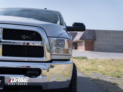 Used 2014 RAM 2500 SLT w/ Cold Weather Group image 6