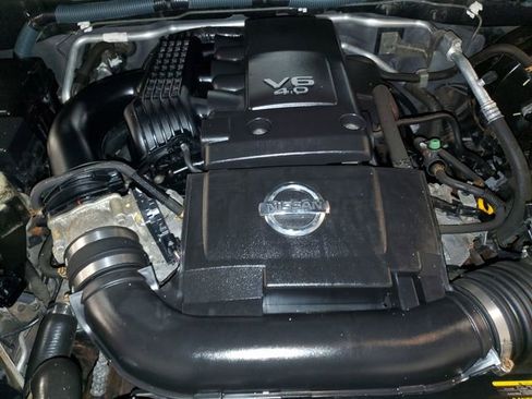 Used 2008 Nissan Frontier SE w/ SE Value Truck Pkg image 24