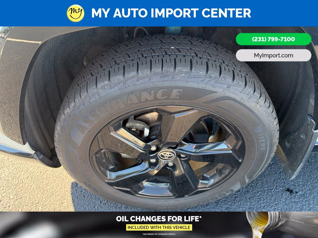 Used 2021 Toyota RAV4 XSE AWD/4WD image 9