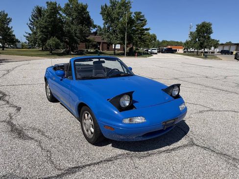 Used 1990 MAZDA MX-5 Miata RWD image 6