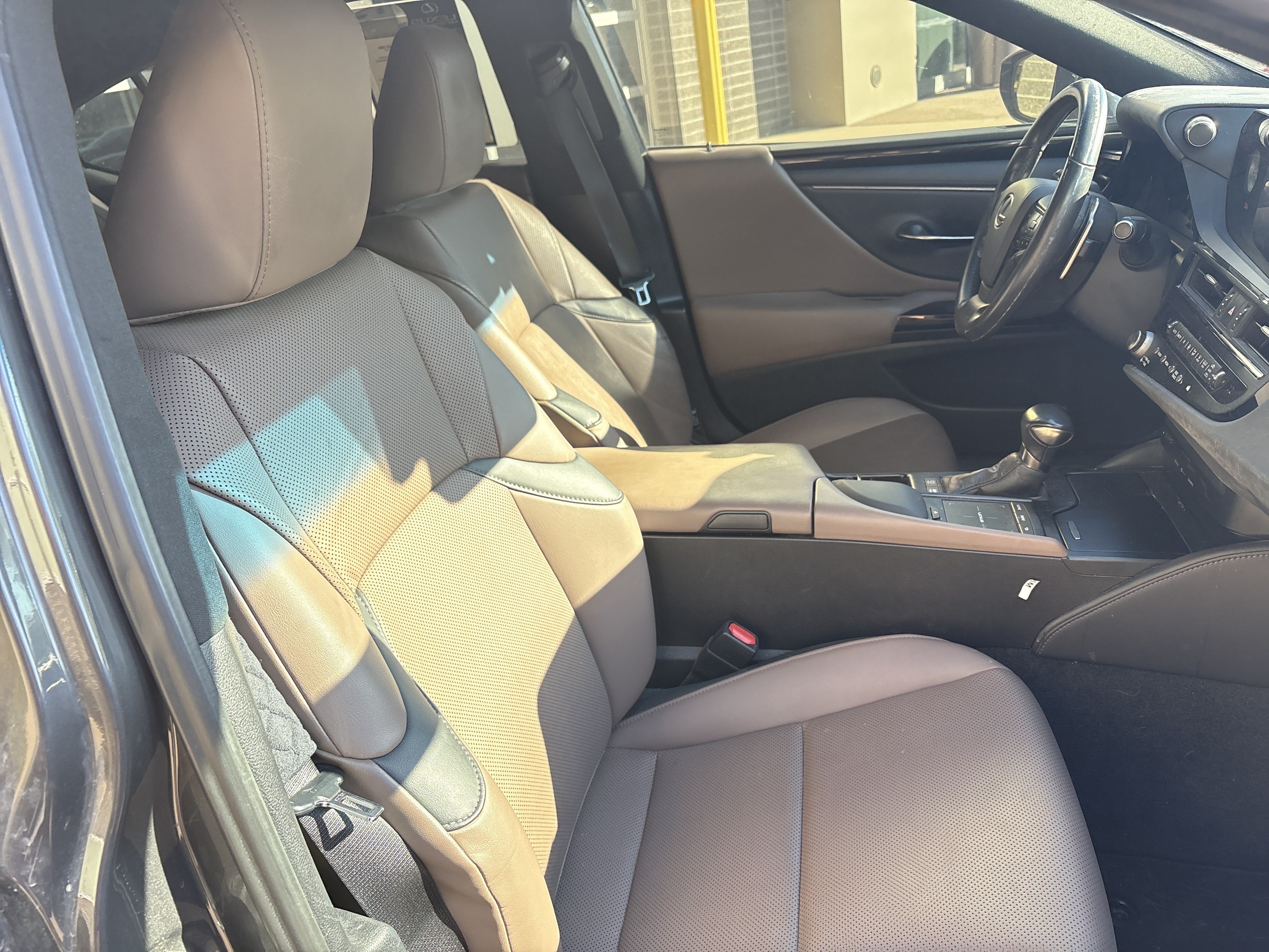 Used 2022 Lexus ES 300h FWD image 33