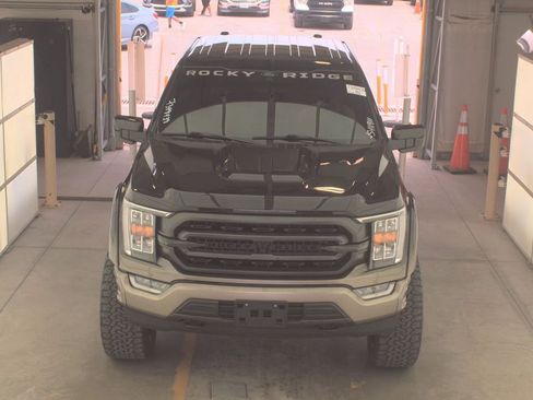 Used 2022 Ford F150 XLT w/ Equipment Group 302A High image 4