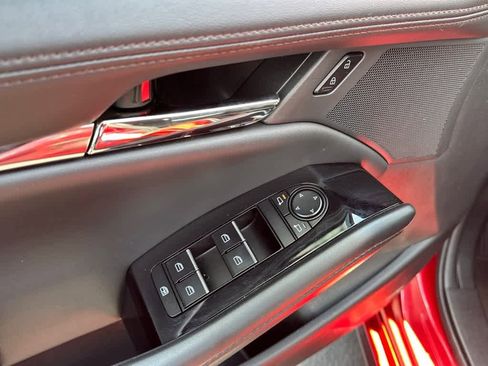 Used 2023 MAZDA MAZDA3 s image 15