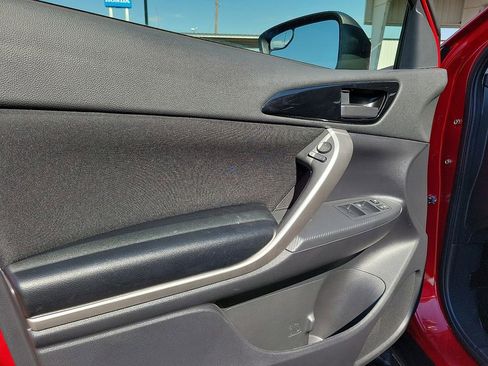 Used 2025 Mitsubishi Eclipse Cross ES image 10