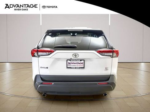 Certified 2025 Toyota RAV4 LE AWD/4WD image 6