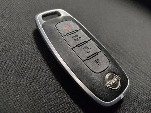 Used 2024 Nissan Sentra SV image 32