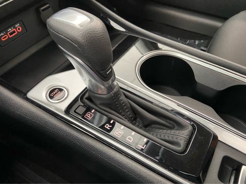 Used 2024 Nissan Altima 2.5 SV image 33