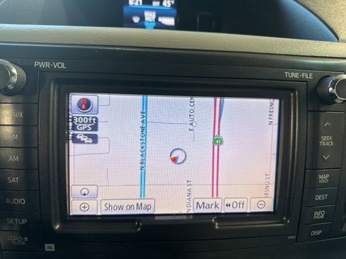 Used 2013 Toyota Sienna Limited image 25