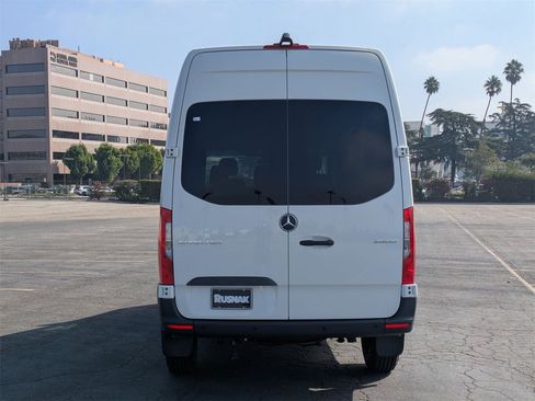 New 2025 Mercedes-Benz Sprinter 2500 image 3