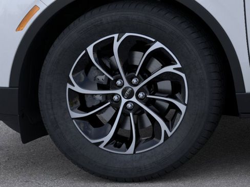 New 2026 Lincoln Nautilus Premier AWD/4WD image 19