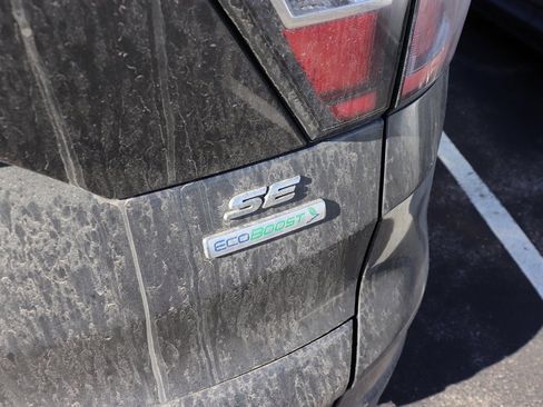 Used 2018 Ford Escape SE image 6