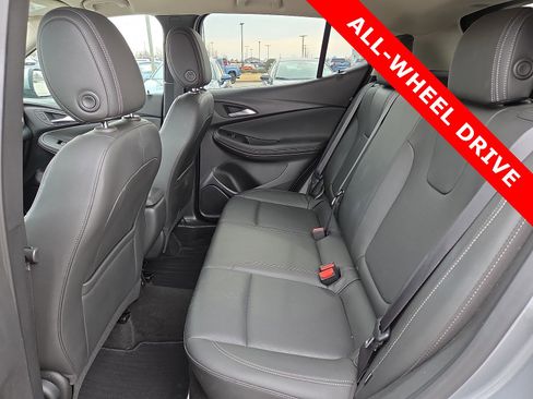 Used 2024 Buick Encore GX Sport Touring image 10