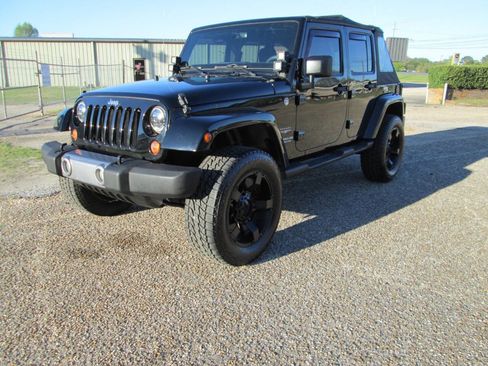 Used 2011 Jeep Wrangler Unlimited Sahara w/ Trailer Tow Group image 74