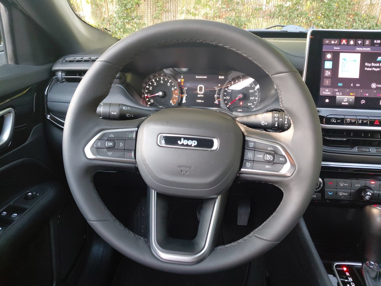 Used 2026 Jeep Compass Limited AWD/4WD image 4