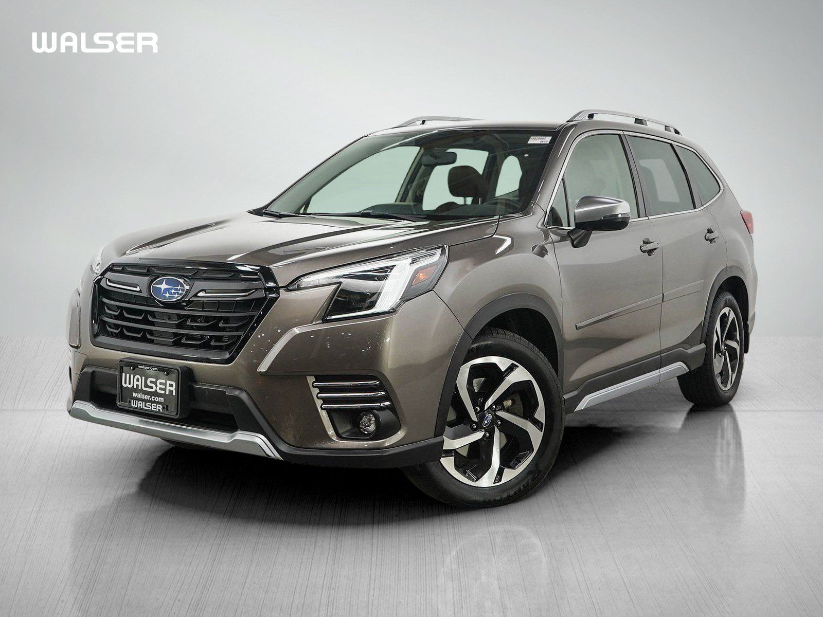 Used 2023 Subaru Forester Touring AWD/4WD image 1