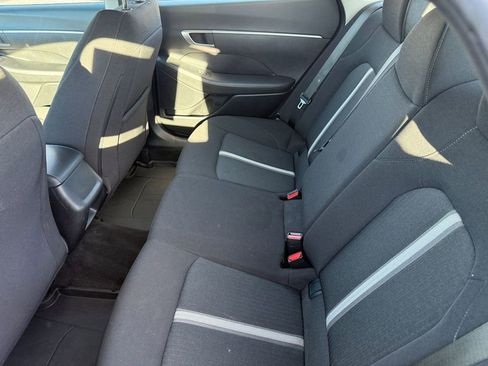 Used 2023 Hyundai Sonata SE w/ Preferred Accessory Package image 12