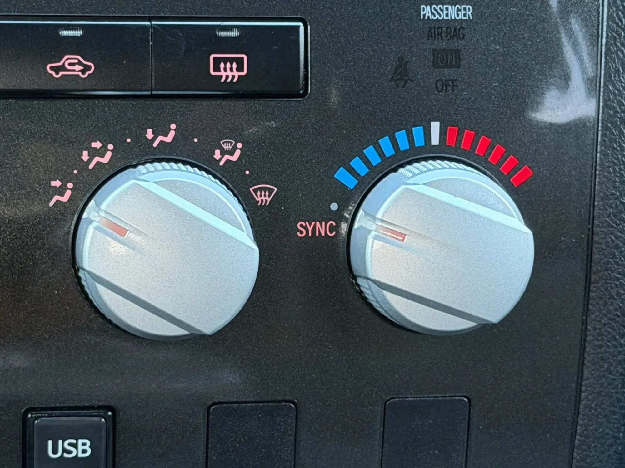 Used 2011 Toyota Tundra 2WD CrewMax w/ SR5 Pkg image 27
