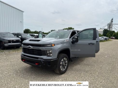 Used 2025 Chevrolet Silverado 2500 Custom w/ Custom Value Package AWD/4WD image 26