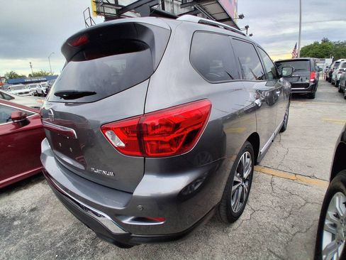 Used 2020 Nissan Pathfinder Platinum FWD image 5