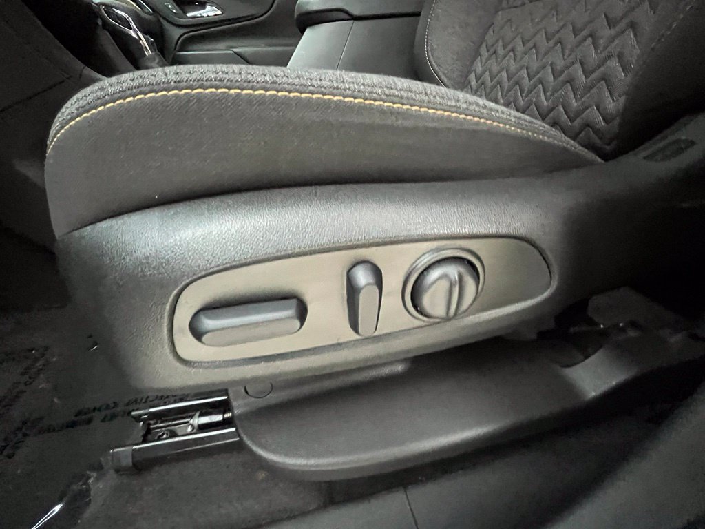 Used 2024 Chevrolet Equinox LT AWD/4WD image 52