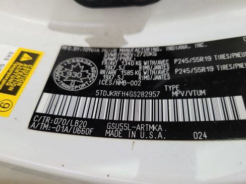 Used 2016 Toyota Highlander XLE image 33