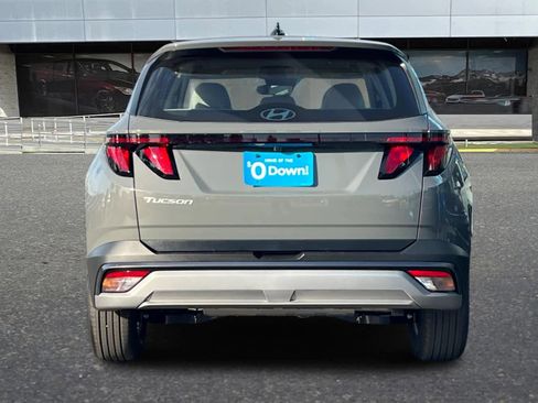 New 2026 Hyundai Tucson SE image 7