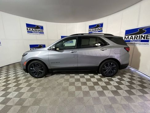 Used 2023 Chevrolet Equinox RS FWD image 10