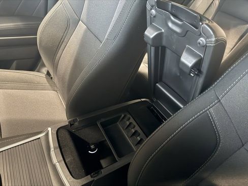 Used 2019 Dodge Charger SXT image 29