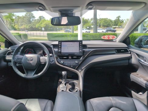 Certified 2022 Toyota Camry XSE image 29