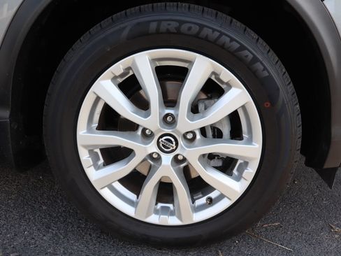 Used 2020 Nissan Rogue Sport SV w/ All-Weather Package AWD/4WD image 44