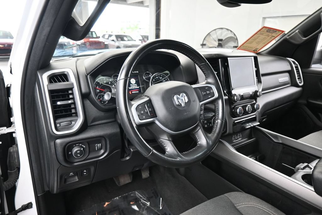 Used 2022 RAM 1500 Big Horn AWD/4WD image 11