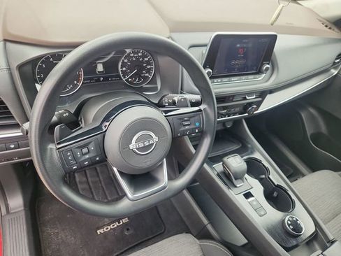 Used 2023 Nissan Rogue SV AWD/4WD image 10