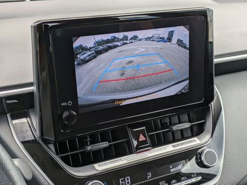 Used 2024 Toyota Corolla LE FWD image 25