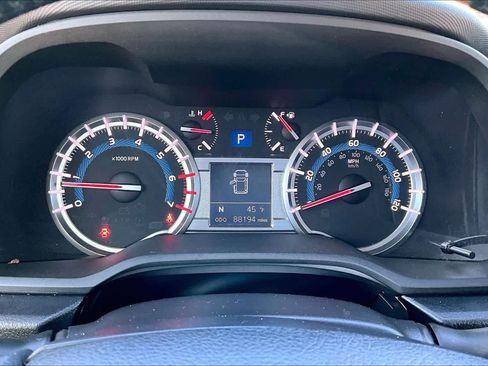 Certified 2018 Toyota 4Runner Limited image 25