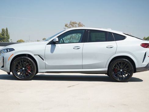 New 2026 BMW X6 xDrive40i w/ Premium Package image 4
