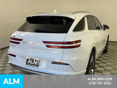 Used 2024 Genesis Electrified GV70 Advanced image 9