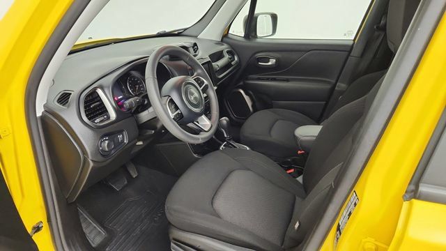 Used 2023 Jeep Renegade Latitude AWD/4WD image 15